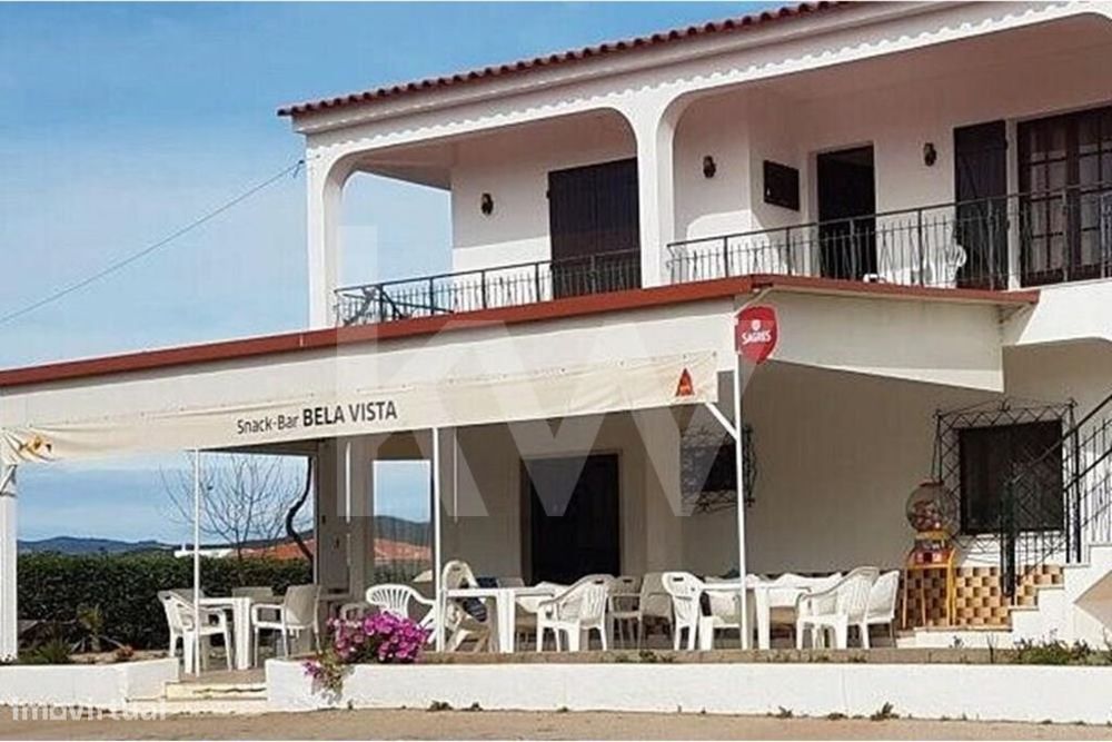 Vivenda com Snack Bar em Tavira