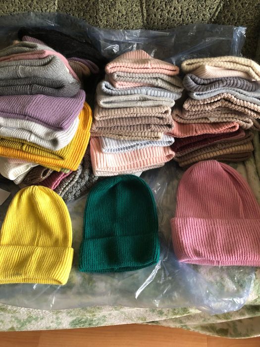 Розпродаж! Шапка жіноча осінь-весна