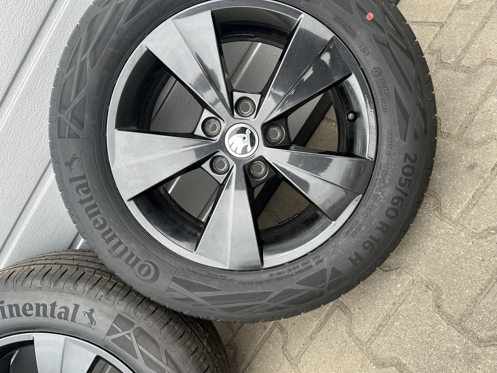 Koła letnie 16” Skoda Octavia III 205/60/16 Continental 2023R DEMO