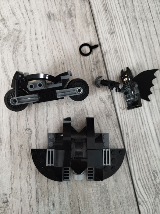 Figurka Batman, motocykl i batmobil lego