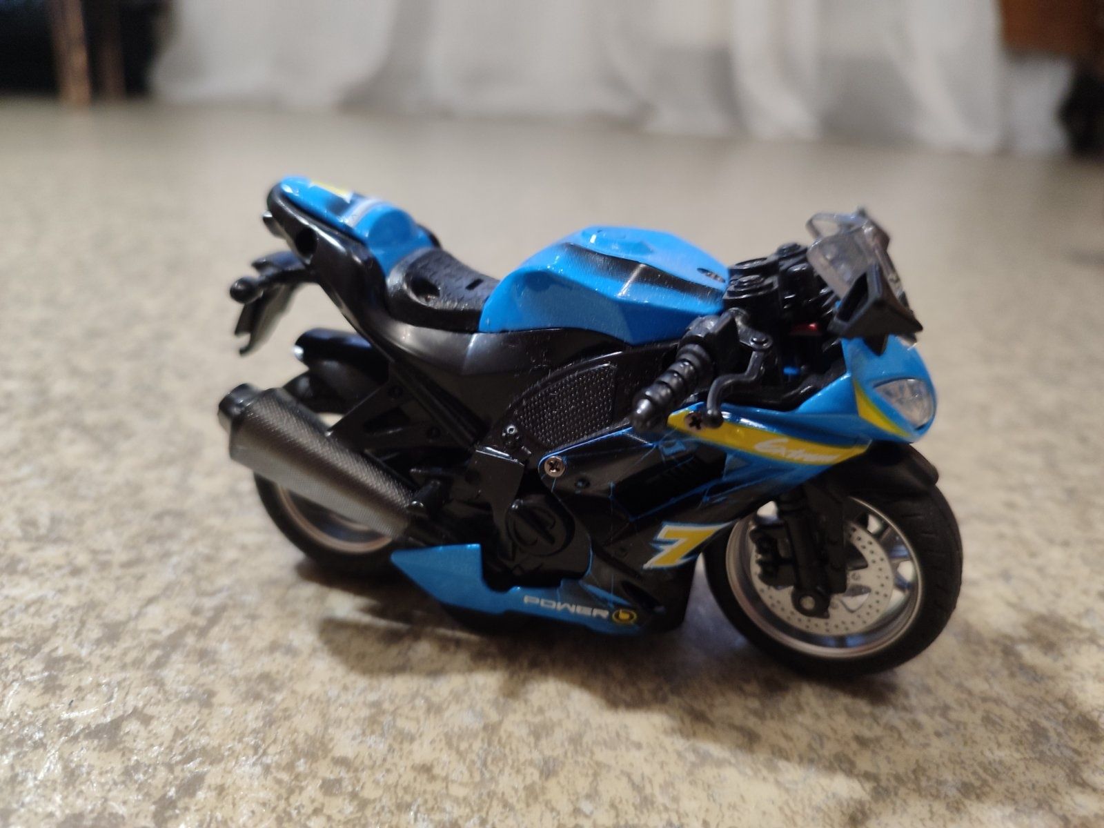 Детский спортивный мотоцикл
