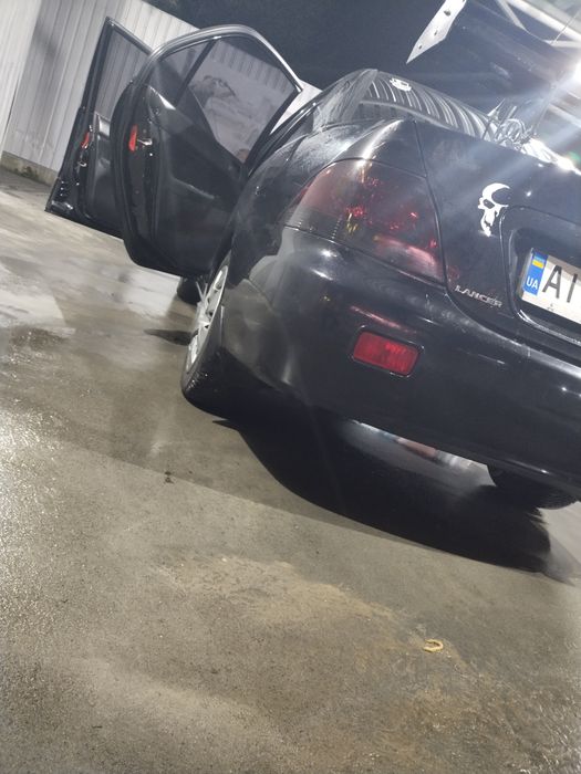 Mitsubishi Lancer