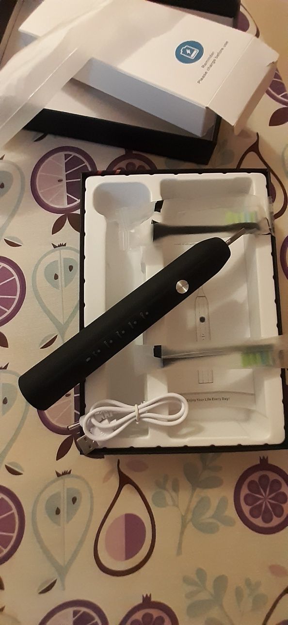 Szczoteczka soniczna Toothbrush