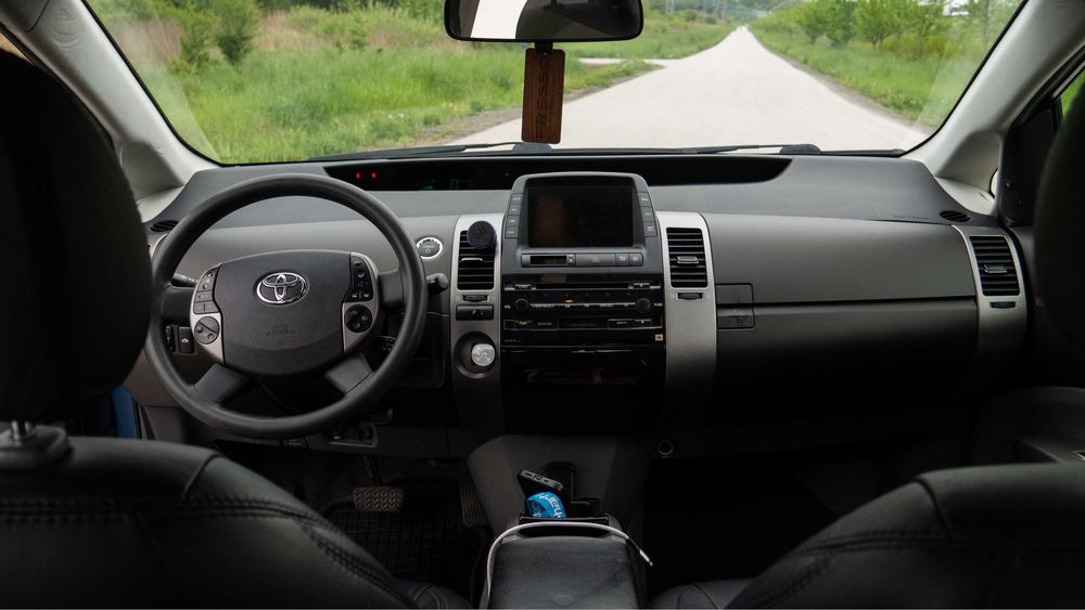 Wynajem Toyota Prius | Аренда Такси Taxi Bolt Uber Freenow