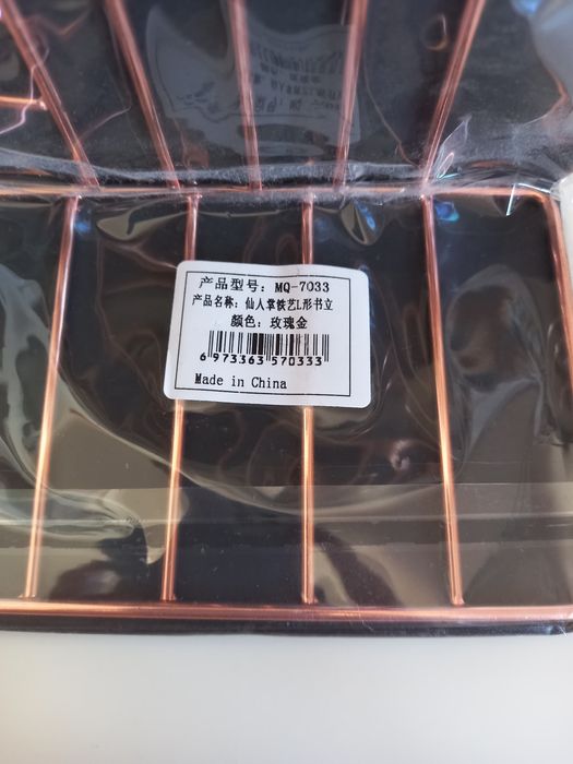 Para-livros para estante