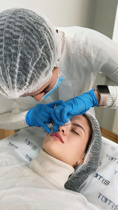 Шукаю моделей на контурну пластику губ,препарати тільки сертифіковані