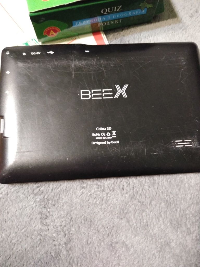 Tablet BEEX uszkodzony
