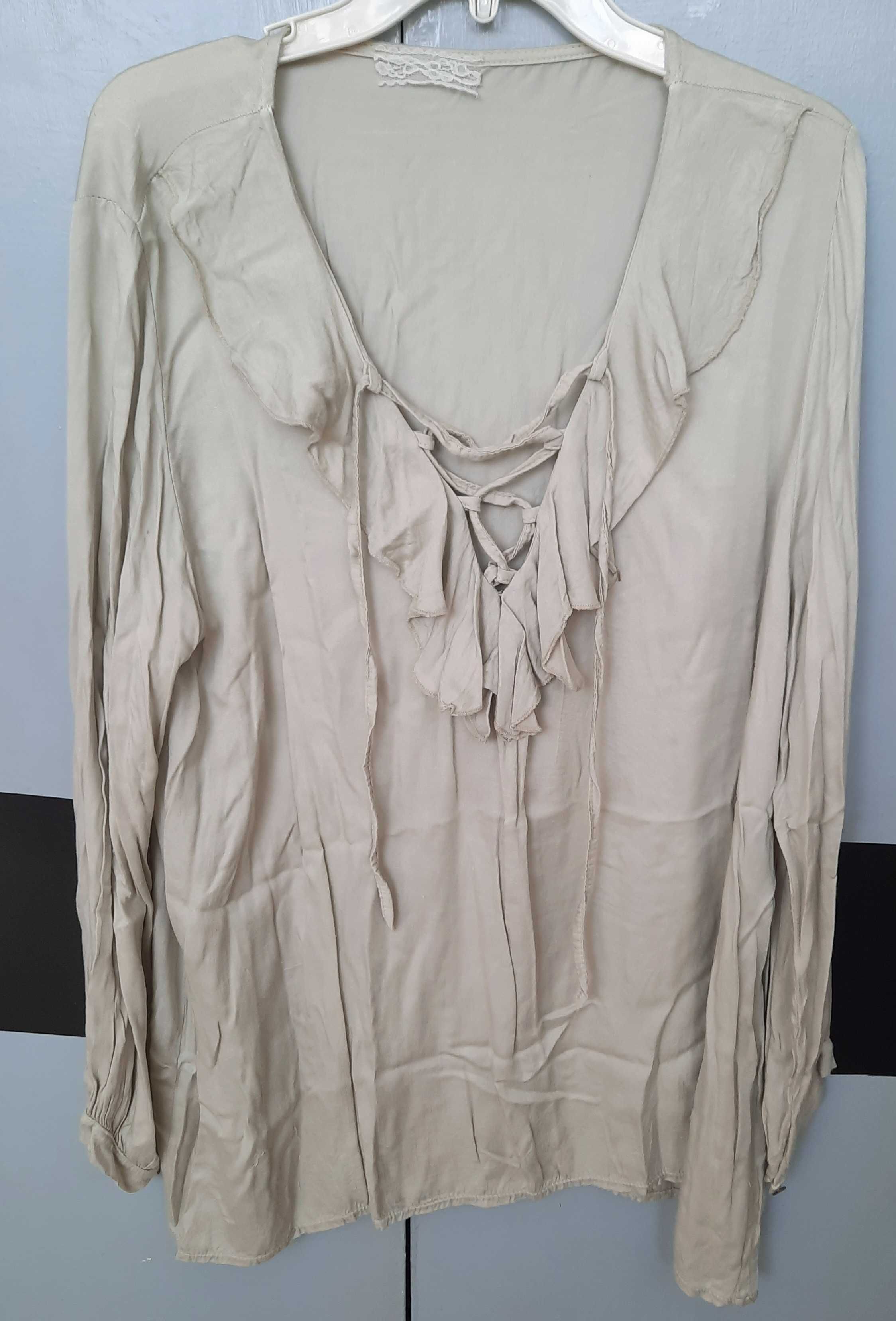 Blusas e Vestidos - 5€ cada