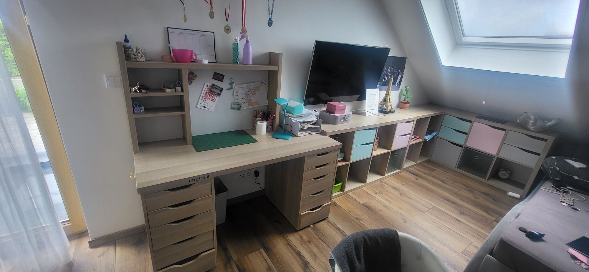 Regały kallax ikea..biurko.