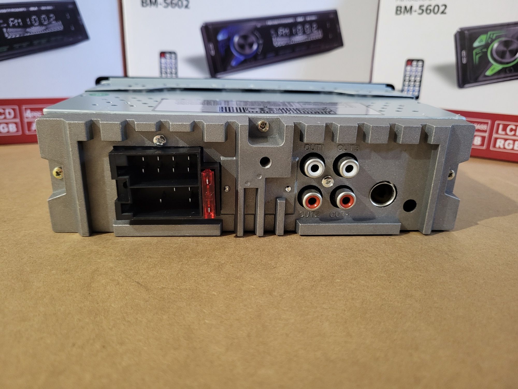 Блютуз автомагнітола BM-5602/змінна підсвітка/USB/AUX