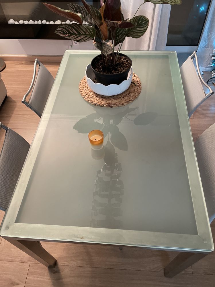 Mesa de refeição inox + vidro e cadeiras