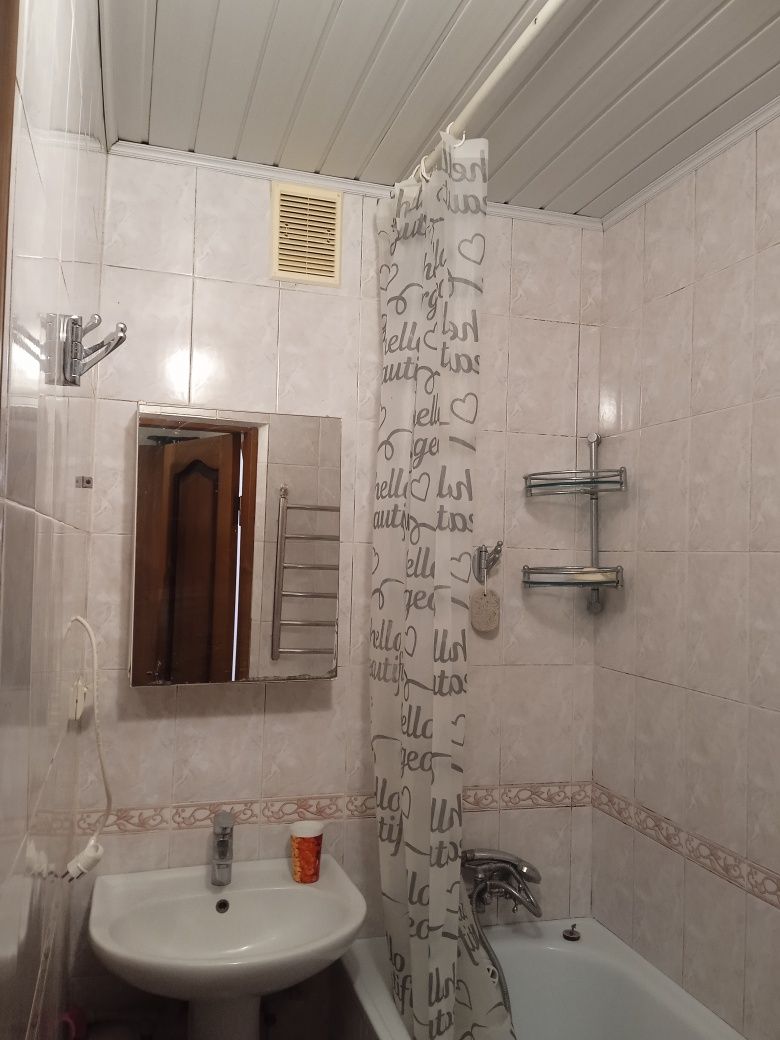 Продам 2-х кімнатну квартиру