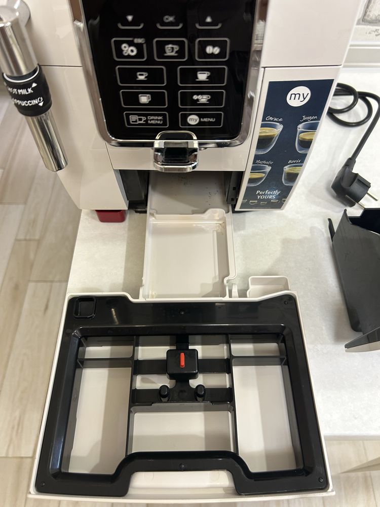 Delonghi DiNAMIKA кавомашина