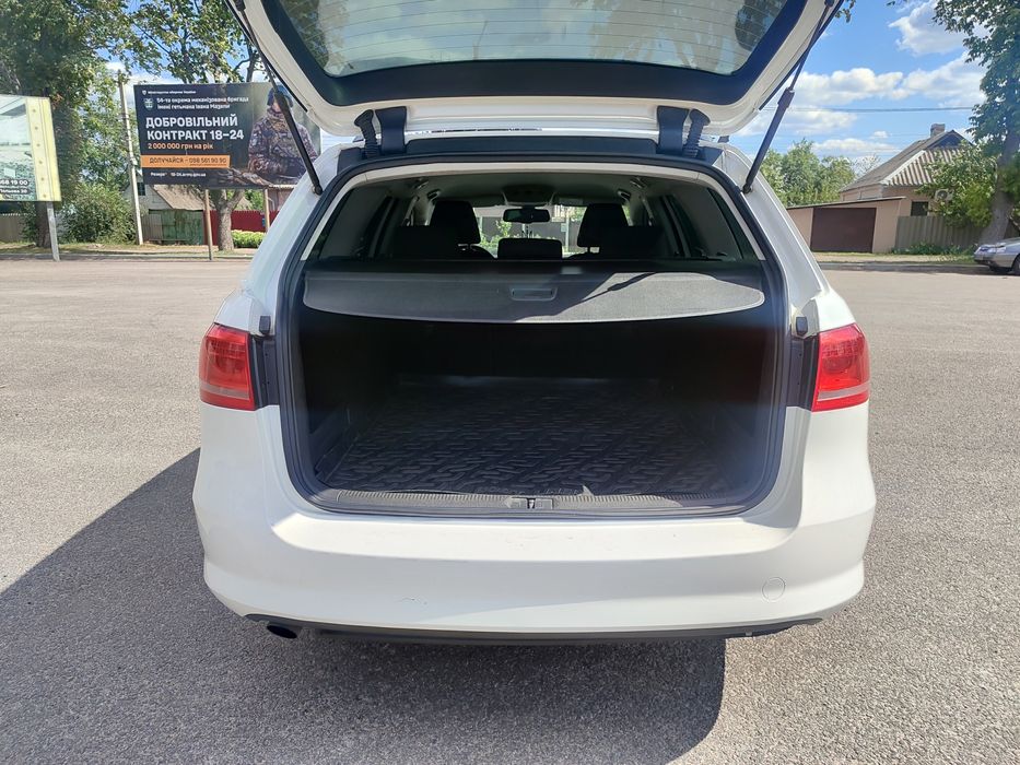 Продам автомобіль Volkswagen Passat B7