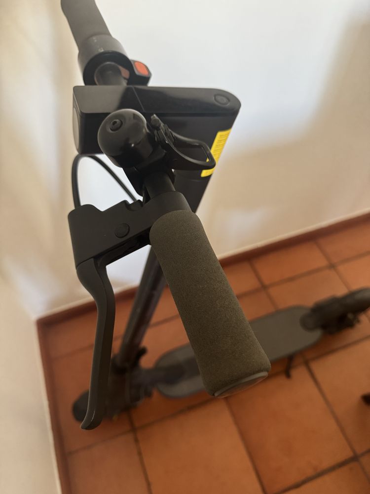 Trotinete Xiaomi Mi Electric Scooter Essential
