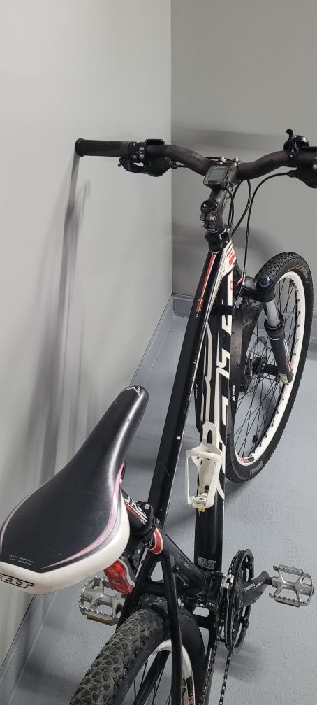 Rower mtb  felt.. rama m