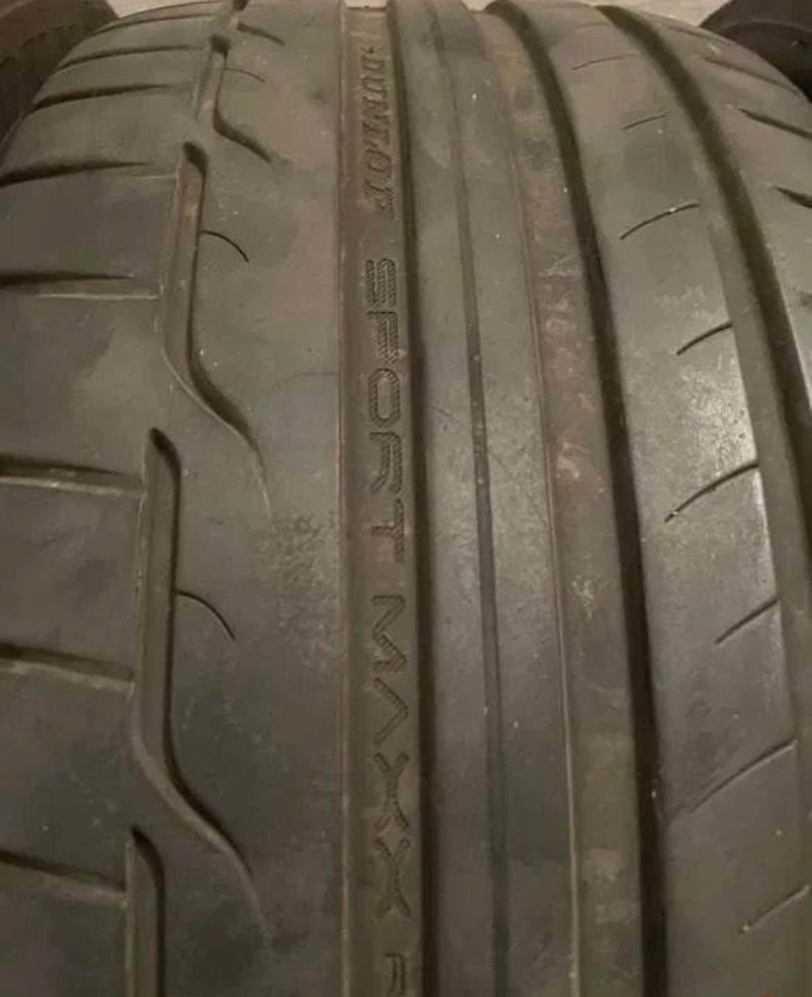 DUNLOP SPORT MAXX RT 235/40 R19 96Y DOT 1019 made in Germany