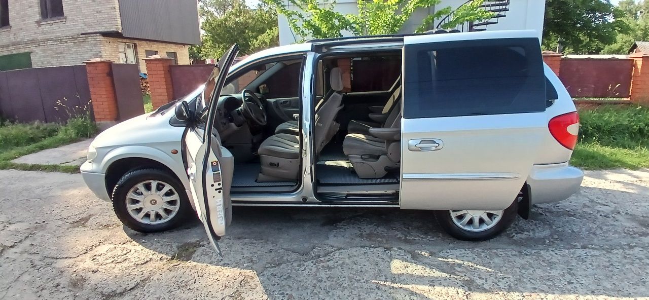Продам крайслер вояджер Chrysler voyager