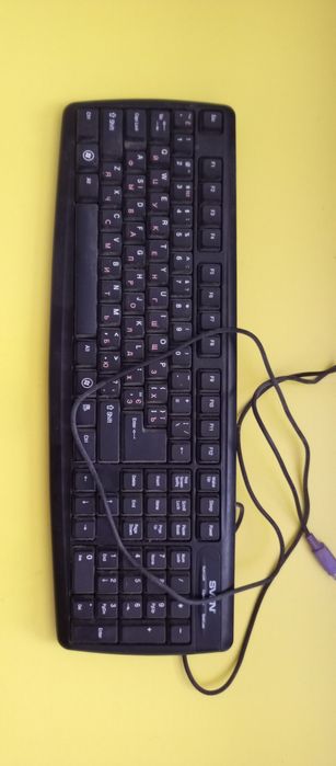 Продам компьютерную клавиатуру