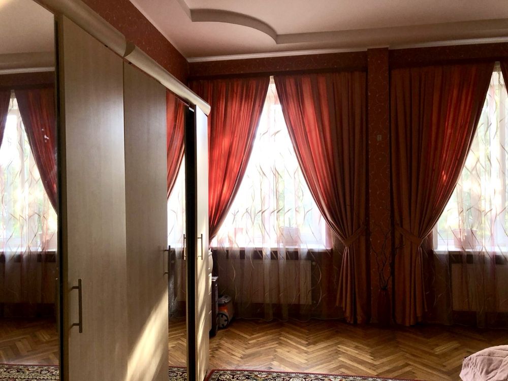 Продам 3-х квартиру на просп. Коцюбинського