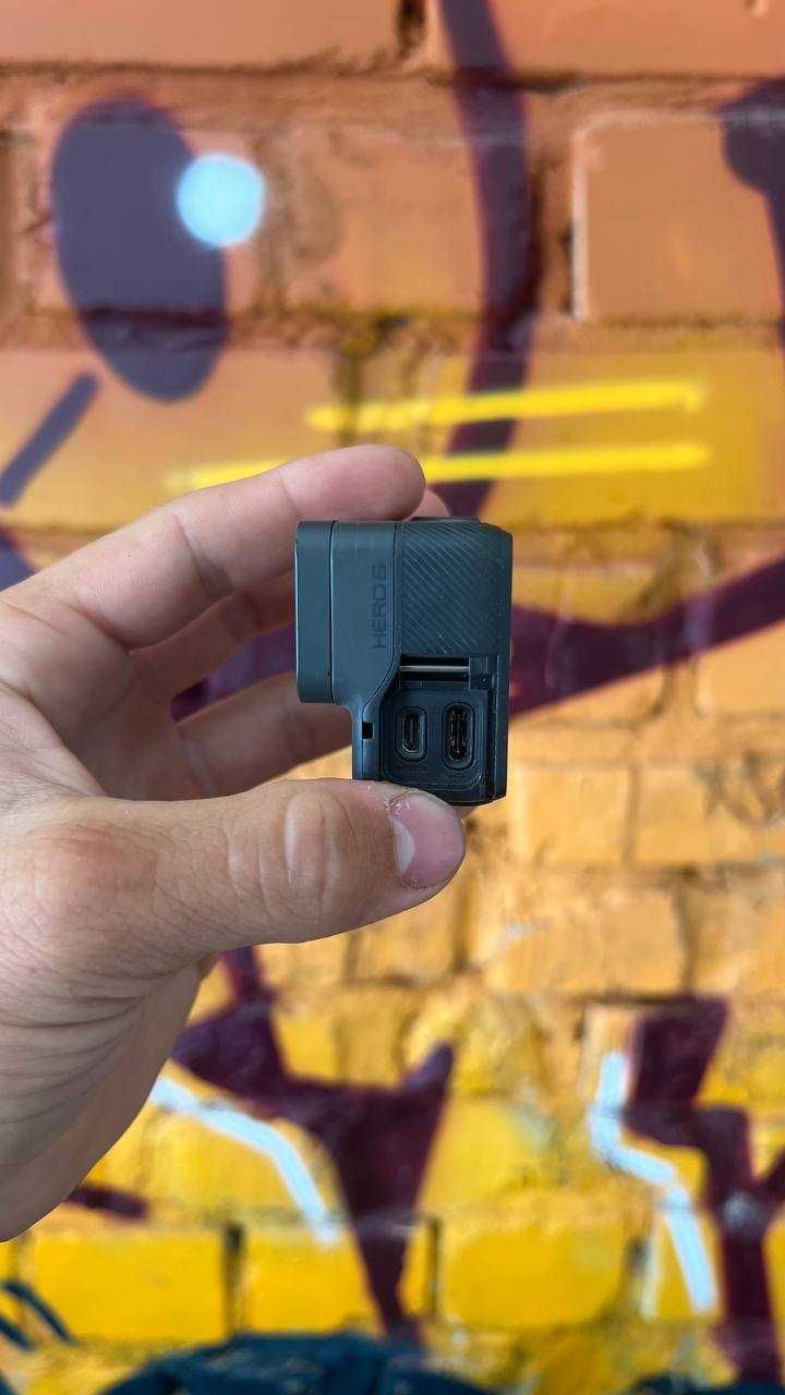Екшн камера GoPro Hero 6 Bundle