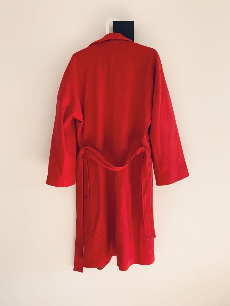 Płaszcz czerwony malinowy wiązany polska marka oversize szlafrokowy