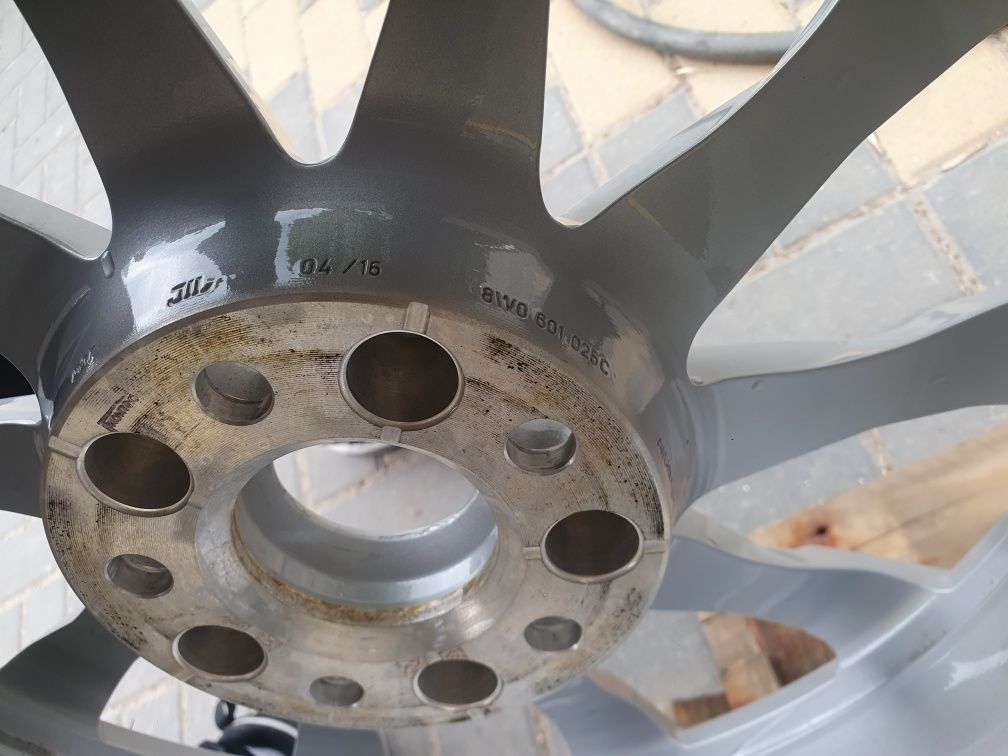 Оригінальні ковані диски 5/112 r17 Audi A4, A6 
7.5J ET-38
Диски в