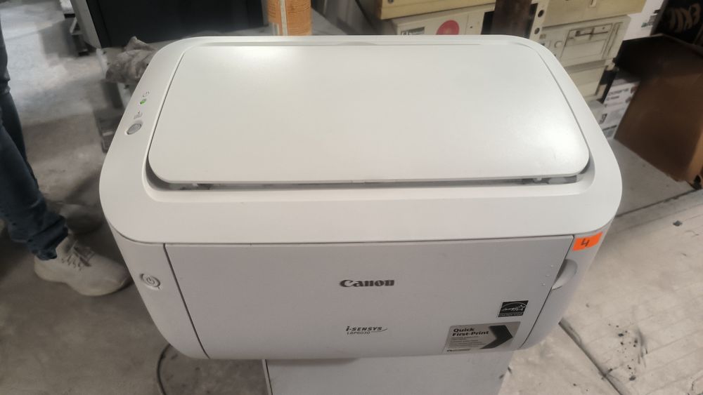 Принтери Canon i-sensys LBP6030 чистий друк
