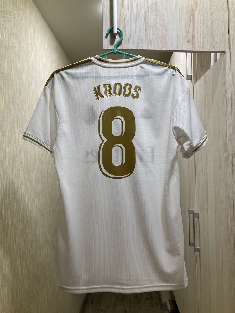 Футбольная футболка jersey Real Madrid 8 Kroos