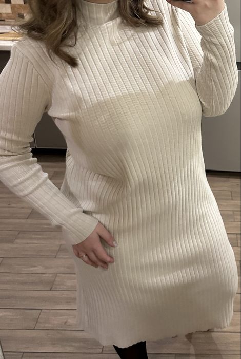 Жіночий одяг в ідеальному стані