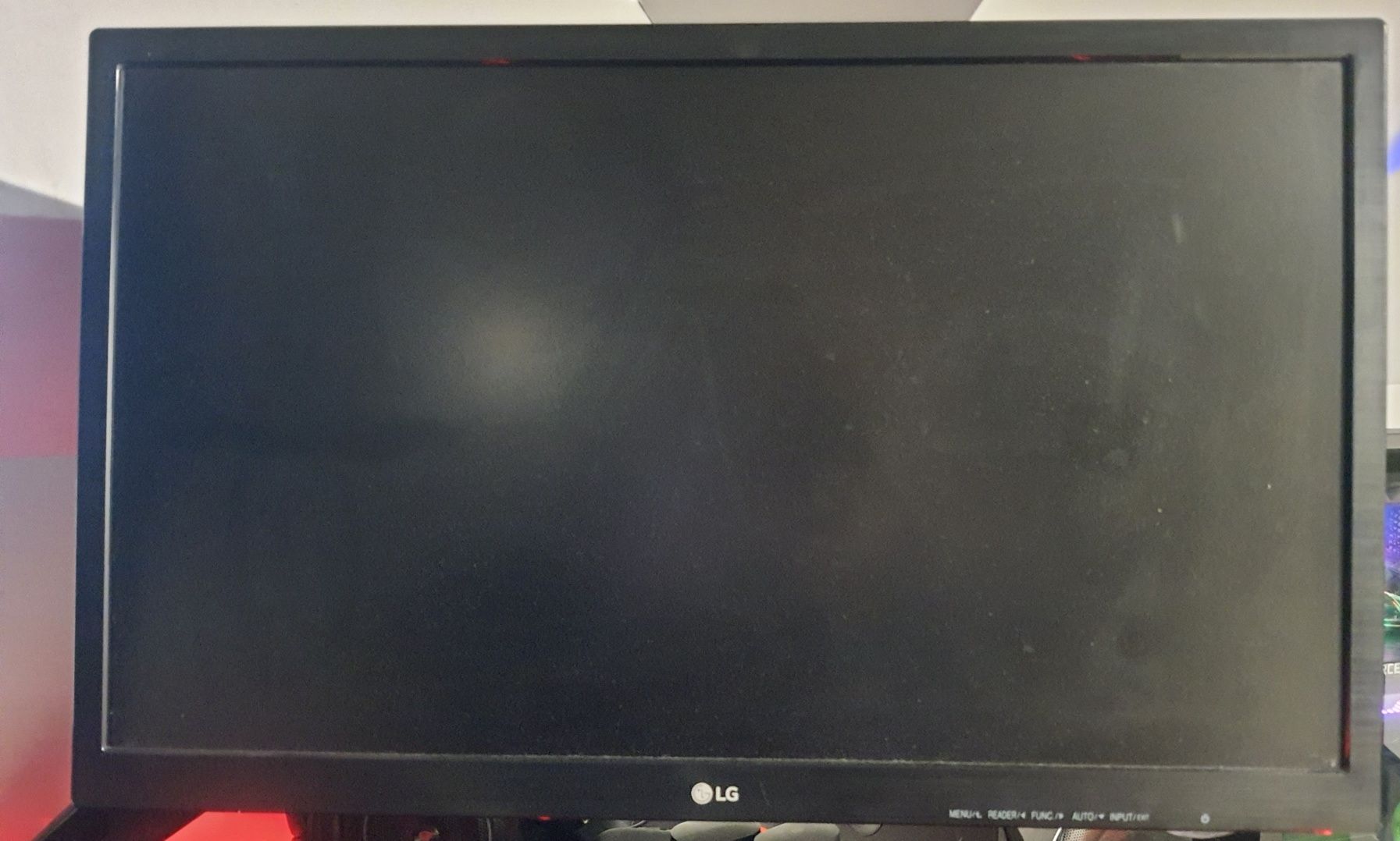 Monitor LG 24' 1080P/ 1920x1080 60Hz  *Stan Idealny*