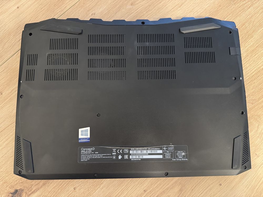 Laptop Acer Nitro ConceptD 7 Intel I7-9750H/Nvidia/256Gb ssd/8GB RAM