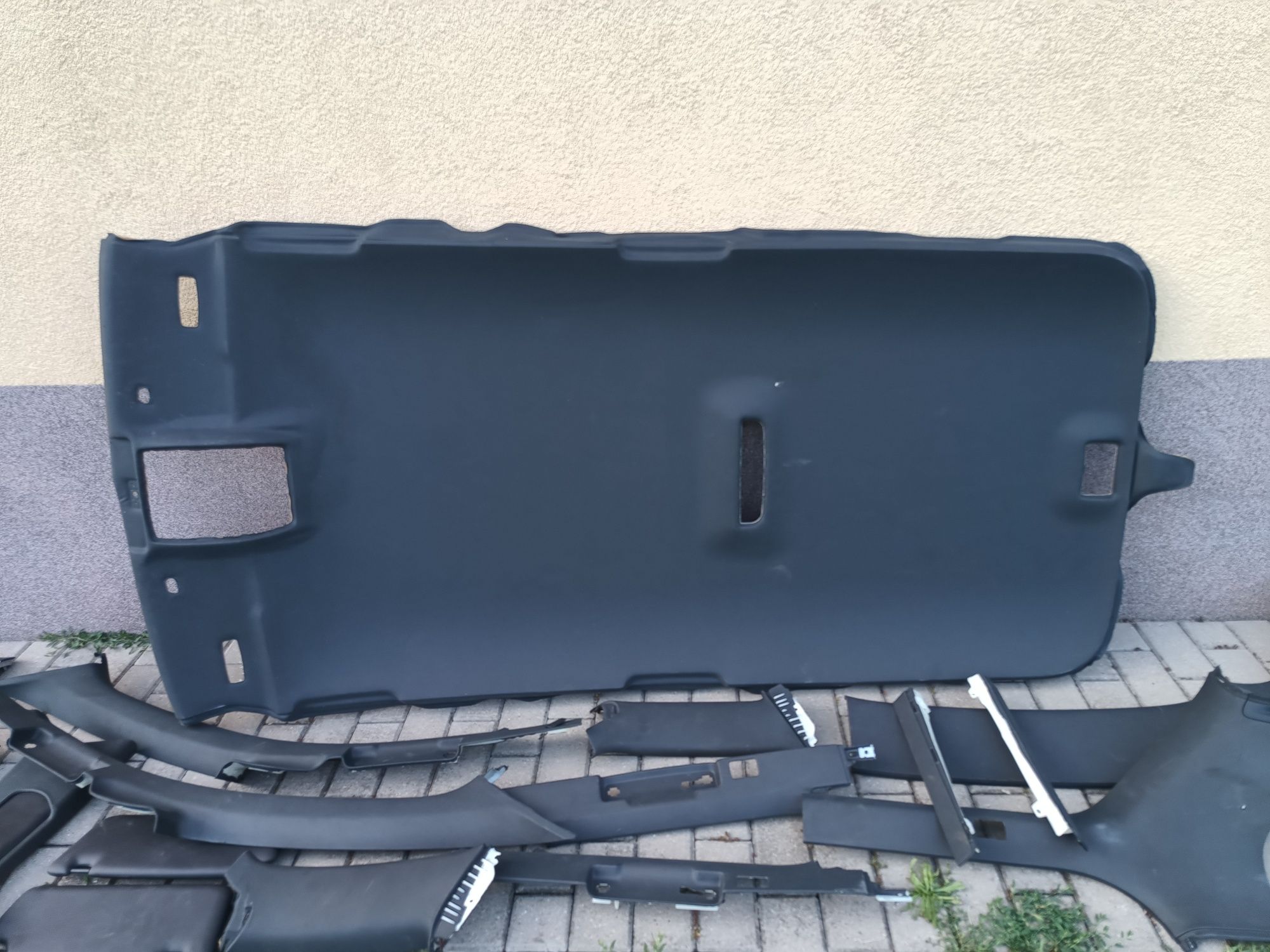 Podsufitka czarna słupki komplet Audi A4 B7 B6 kombi części
