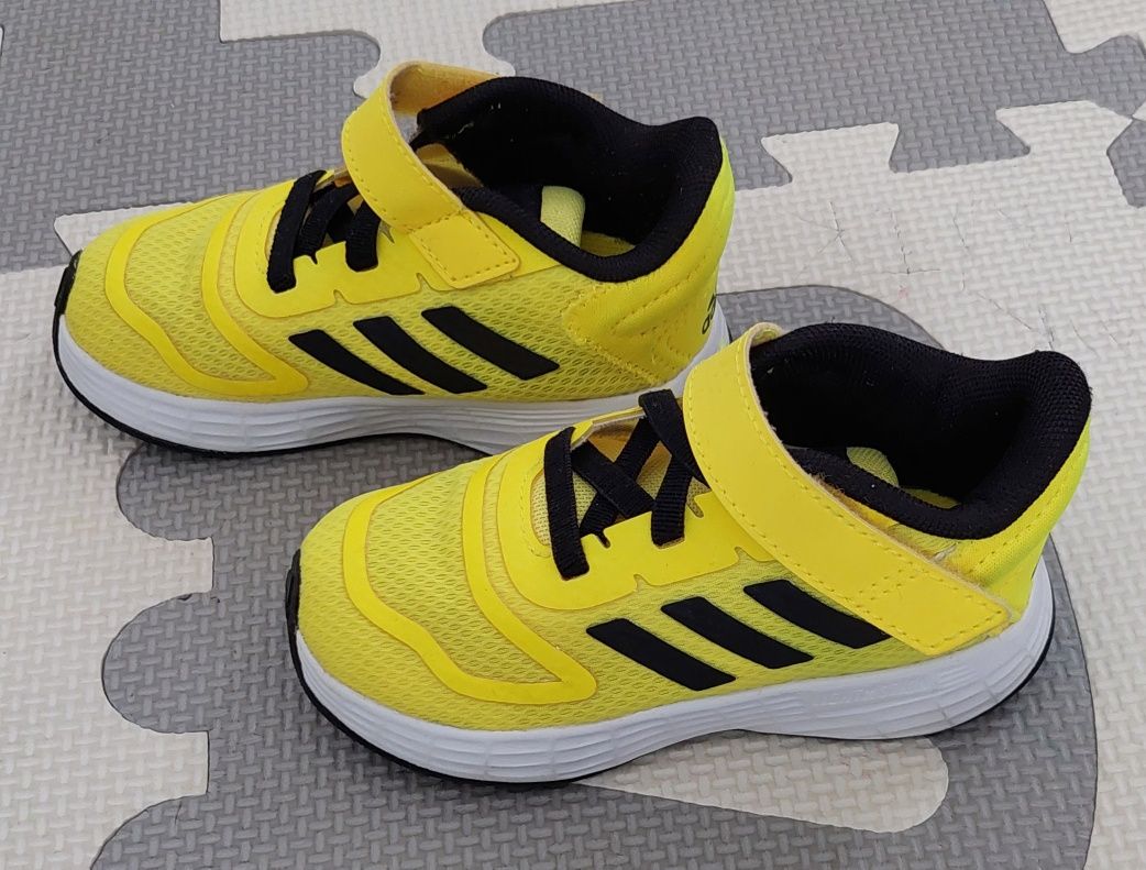 Buty sportowe dziecięce, adidasy, rozmiar 22