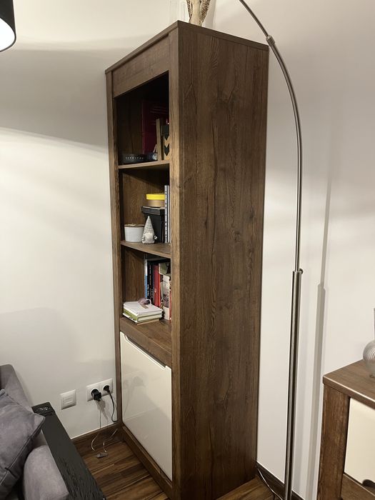 regał Ruso 69 cm z drzwiami i 3 półkami