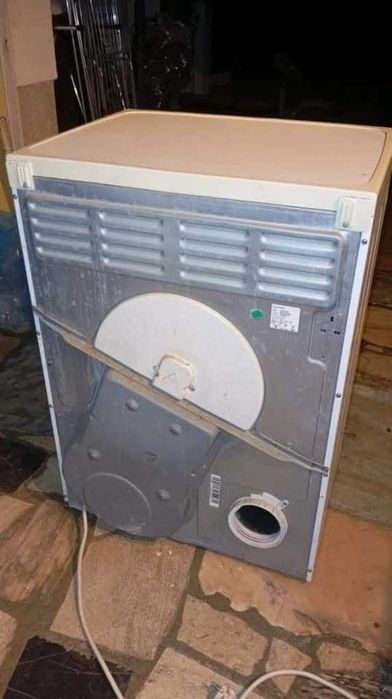 Máquina de secar roupa INDESIT