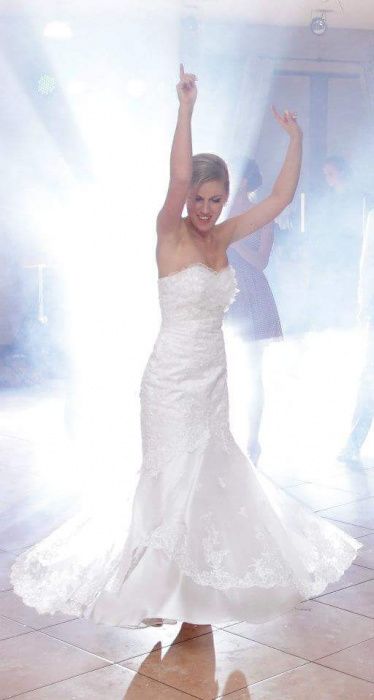 Koronkowa suknia ślubna+ 2 welony