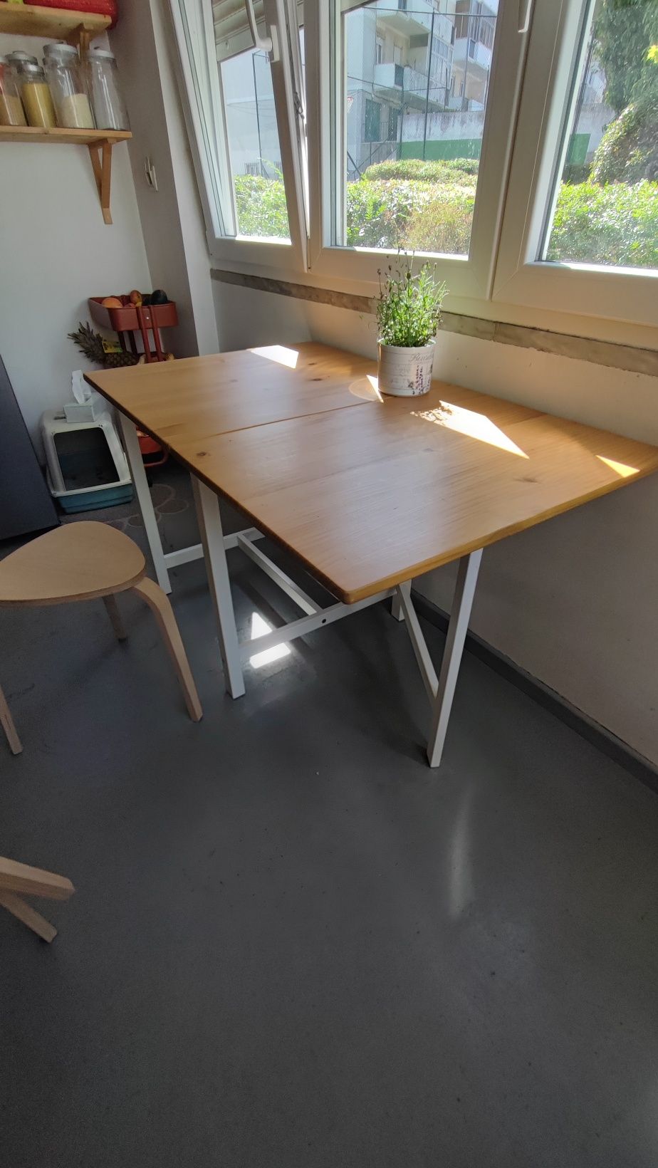 Mesa cozinha PINNTORP + 4 bancos KIRRE