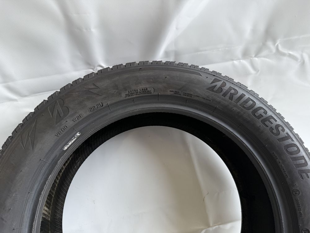225/55/18 Bridgestone Blizzak LM005 102V 2021R (282)