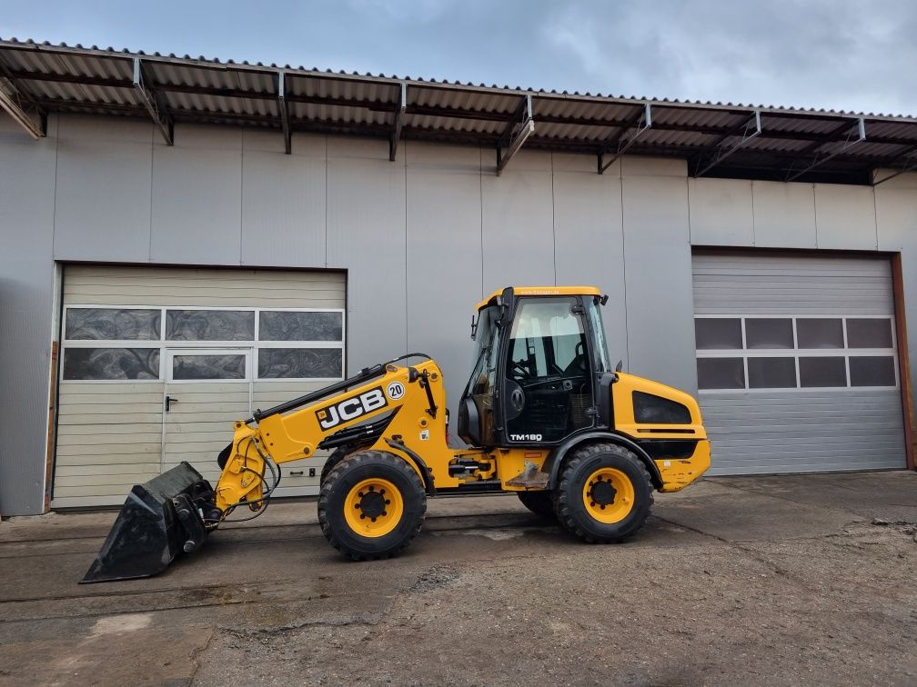 Ładowarka teleskopowa / kołowa ,  JCB TM 180, Rok 2015, Łyżka, Widły