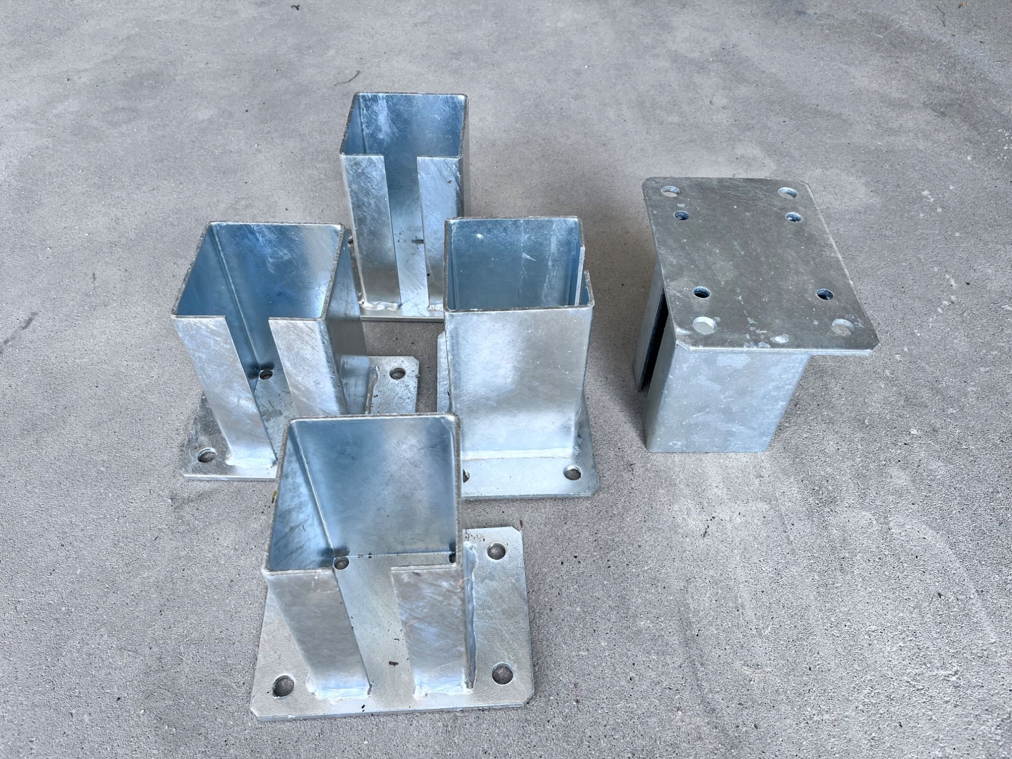 Podstawa Stopka do Słupków do Bram Furtek 100x100, 5 sztuk