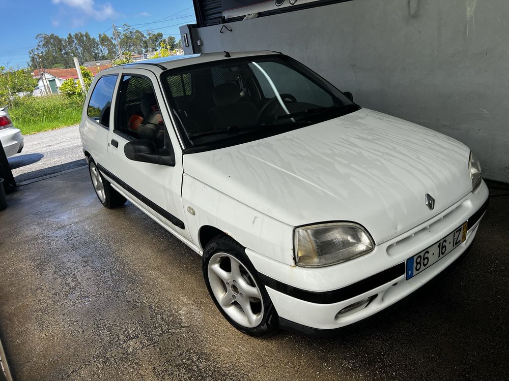 Troco/Vendo Renault Clio 1.9d