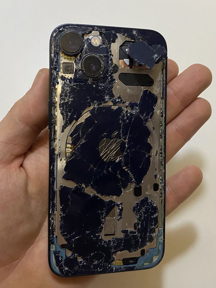 Телефон iPhone 13 /на запчастини! D503