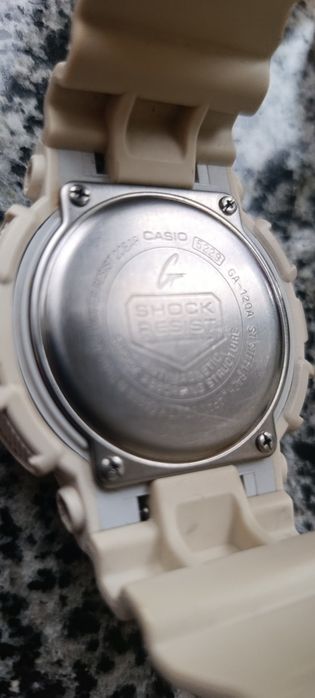Casio G-Shock GA-120А білий - оригінальний чоловічий годинник
