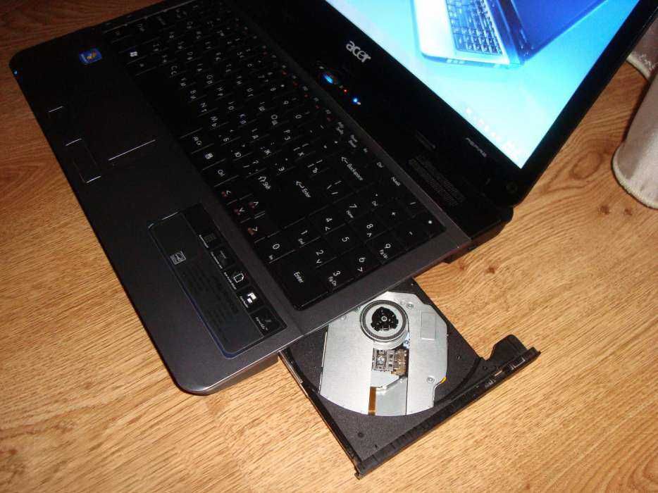Ноутбук ACER Aspire  (Windows 7) Большой экран - 17.3" дюймов