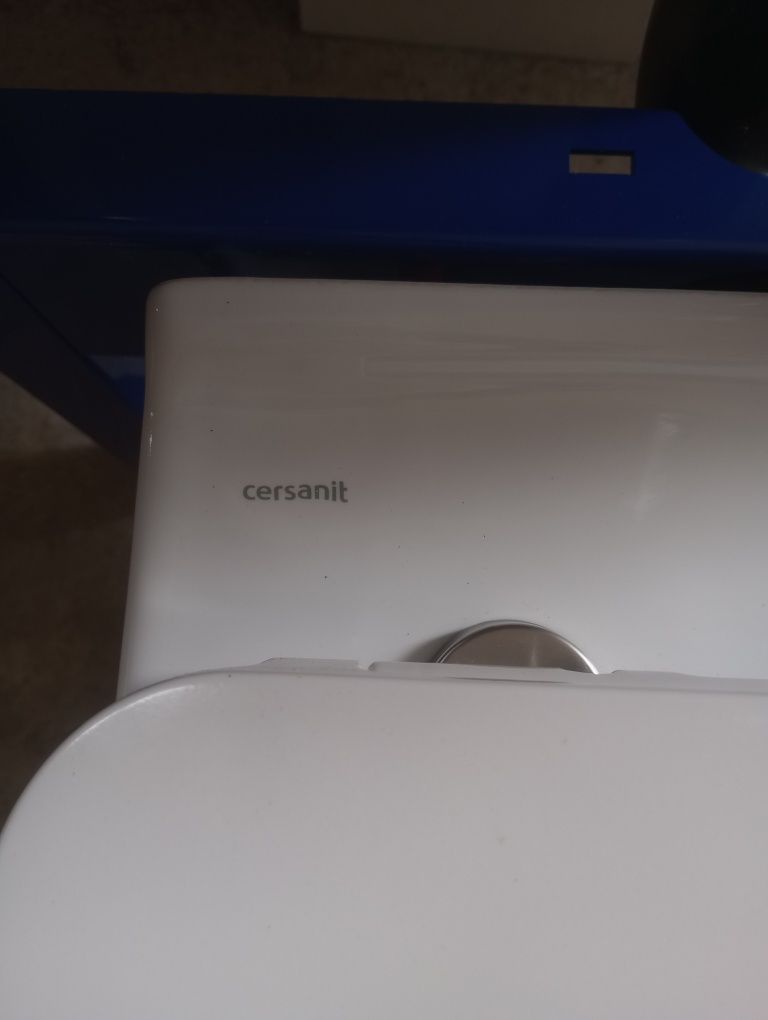 Miska WC, Cersanit + deska, nowa, bez kołnierza
