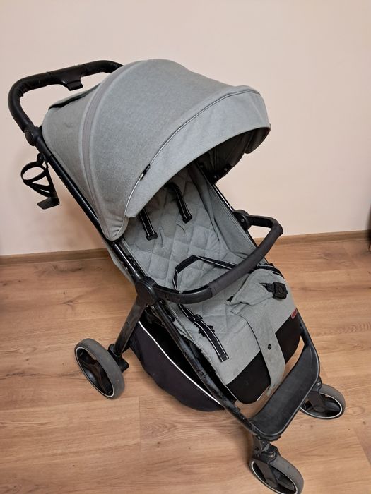 Коляска прогулянкова   візочокCarello bravo