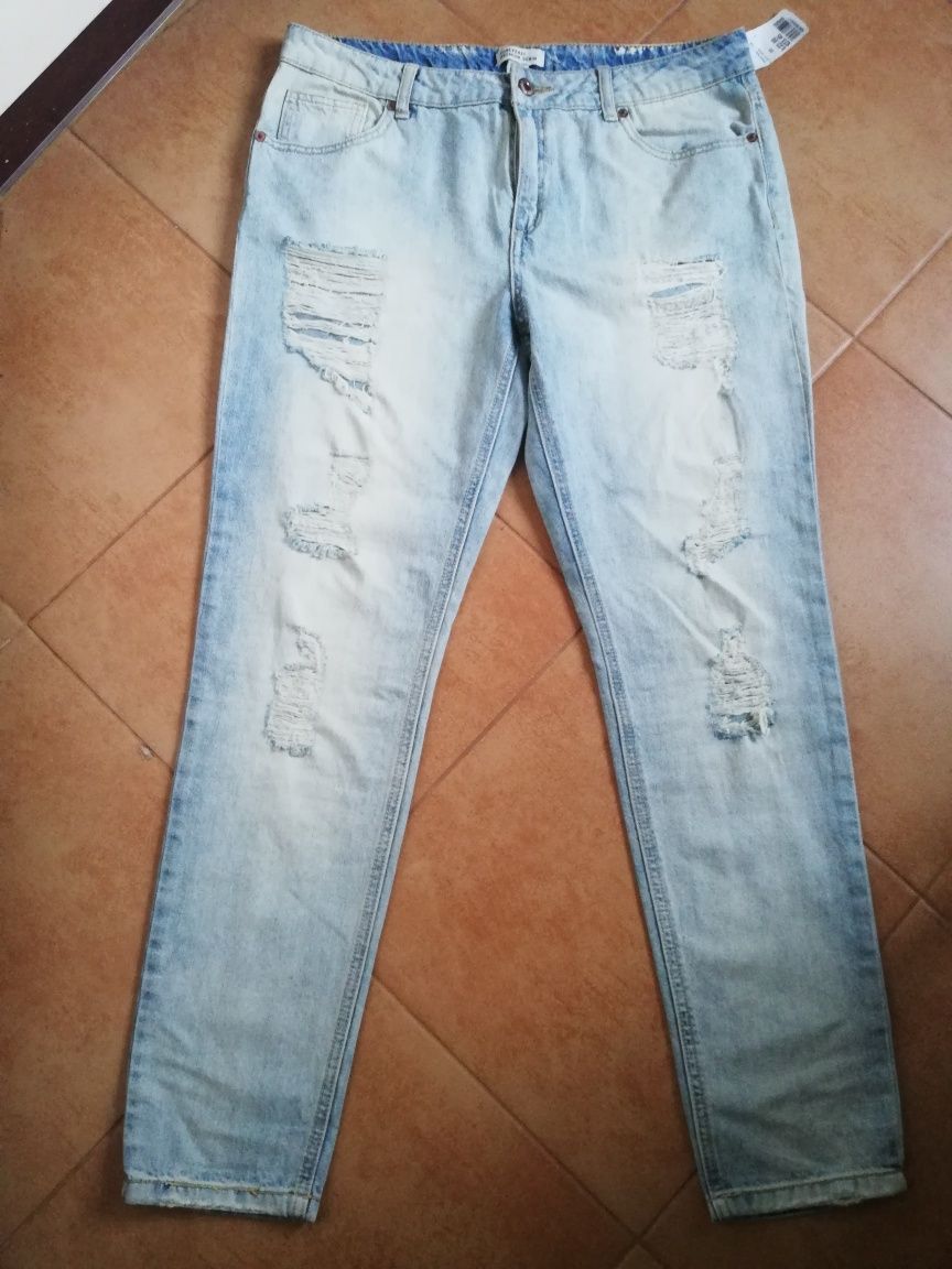 Spodnie dżinsowe z dziurami FOREVER 21 nowe, M