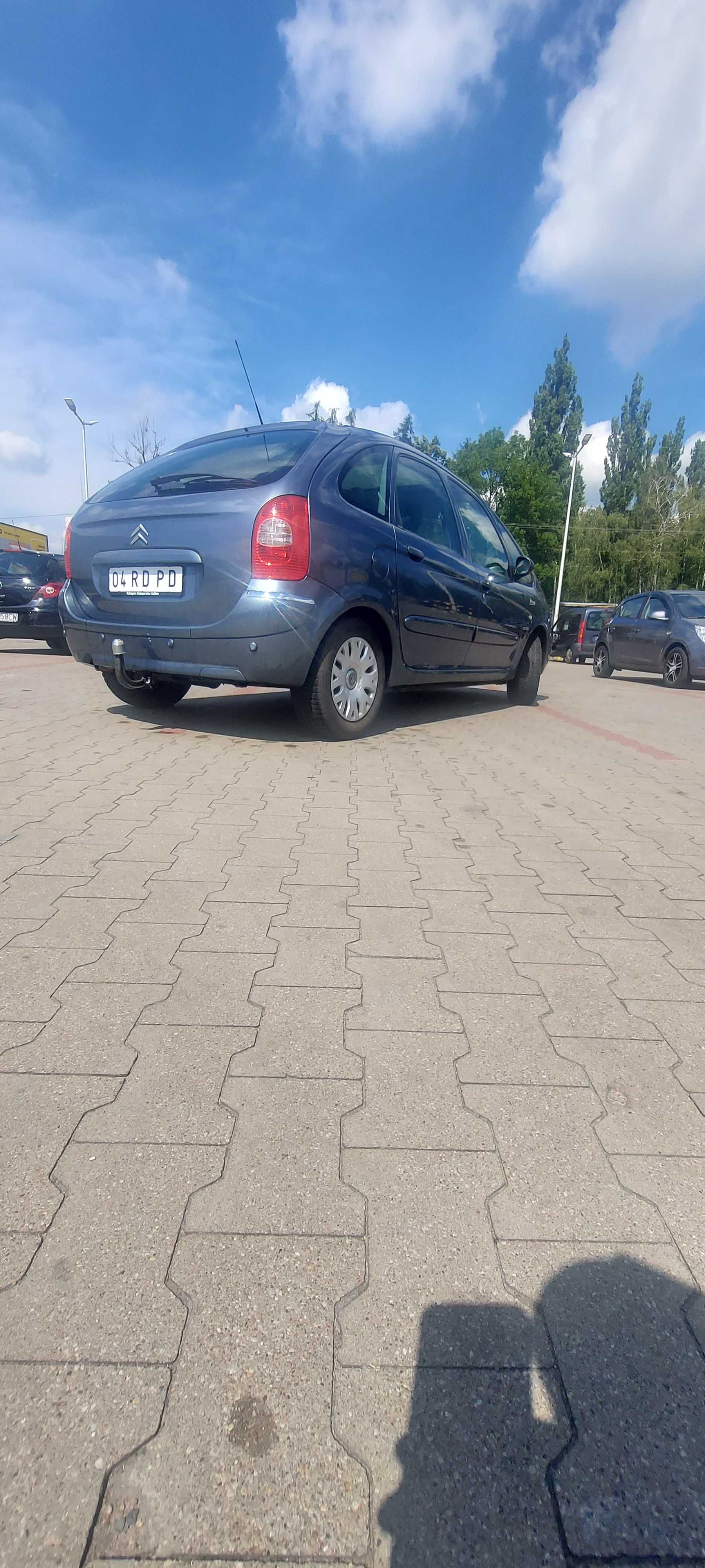 Sprzedan ładnego citroena xsara picasso