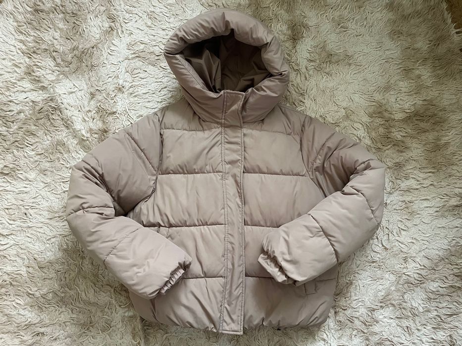 Курточка зимова бежева дута трішки